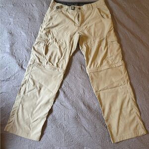 Men’s Prana zip off travel pants